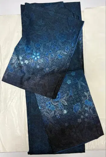 츠무기 기모노 엘레강트 에바 다크 네이비 사라사 꽃