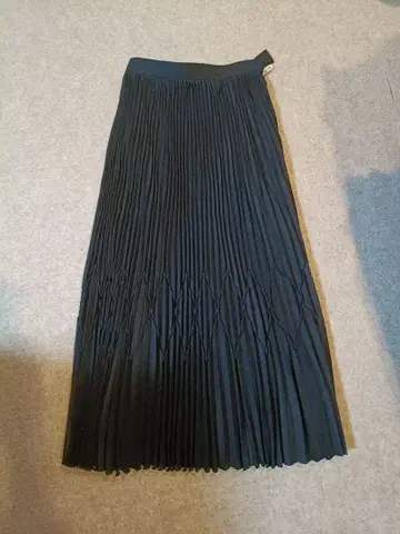 PRENON ASSHU 롱 플리츠 스커트 사이즈 M