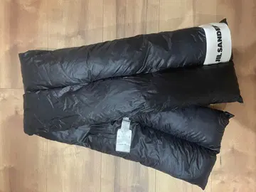 질 샌더 다운 머플러