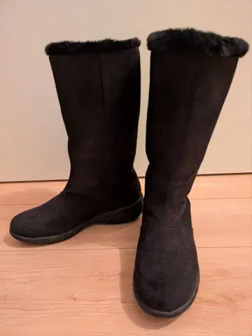 [ GORE-TEX ] 리버티 하우스 어그 부츠 내 보아 블랙 23EEE