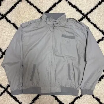 그레이 나일론 자켓