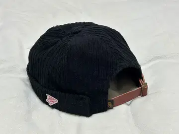 블랙 리브 니트 캡