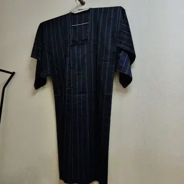 네이비 컬러 세로 줄무늬 일본 의류 코트 도행