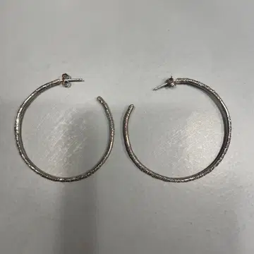 이오세리아니 후프 귀걸이 양쪽 귀