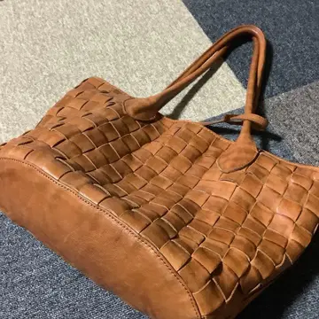 Dakota 브라운 뜨개질 가죽 토트백