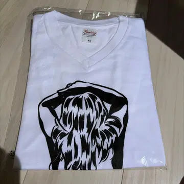 여성 실루엣 디자인 T셔츠 XS