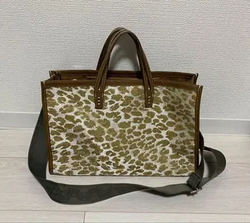 [ A VACATION ] BREAD M 레오파드