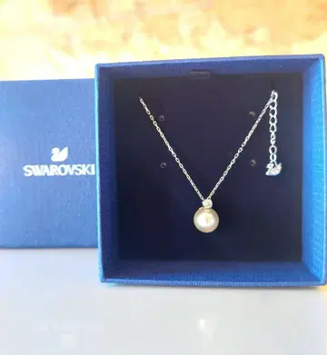 새상품 SWAROVSKI Tricia 펄 목걸이 스와로브스키