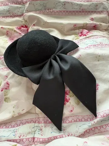 BPN 리본 포함 블랙 햇