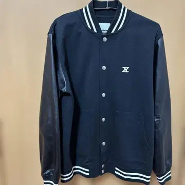 XLARGE 점퍼 스트라이프 옷깃 X 로고