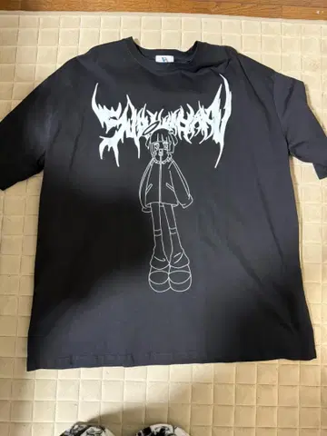 블랙 T셔츠 캐릭터 & 골격 디자인