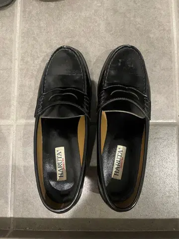 HARUTA 블랙 가죽 로퍼