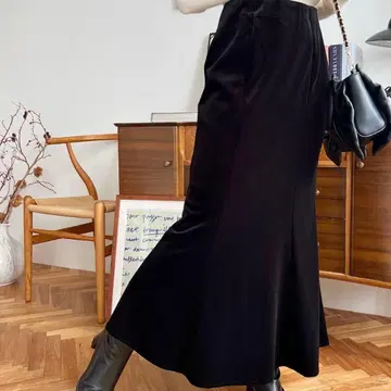 머메이드 플레어 벨로아 스커트