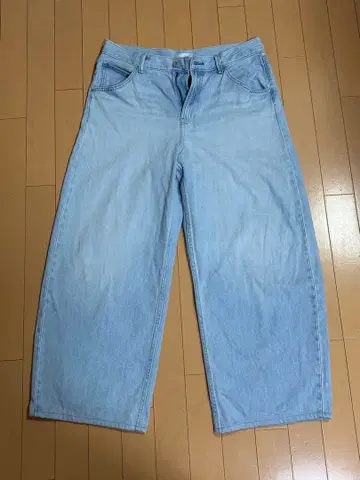 UNIQLO 배기 커브 진즈 30 (76cm) 라이트 블루