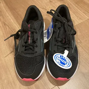 MIZUNO 블랙 메쉬 스니커즈 와이드 사이즈 새상품 23