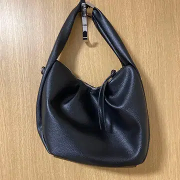 원숄더 장식 백 apartby 아파트 바이 로리즈 핸드백