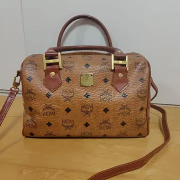 새상품급 MCM 브라운 가죽 숄더백 가로 26 세로 16 바닥 16