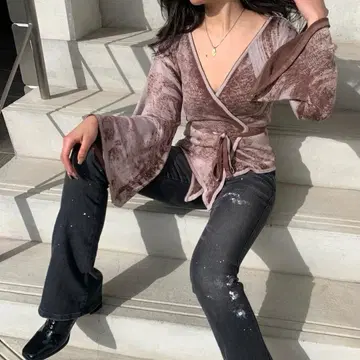 JUEMI 마블 캐시코트 니트 탑 브라운