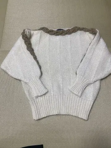 LANCEL 화이트 니트 긴팔