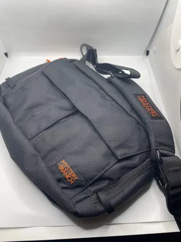 새상품급 미스터리 랜치 숄더백 디스트리트 8L