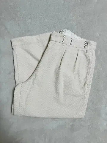 Ordinary fits BOTTLES PANTS corduroy