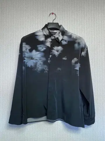 [ UNITED TOKYO ] 브라 플라워 라떼 셔츠