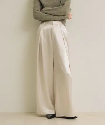 neuna 새틴 턱 와이드 팬츠