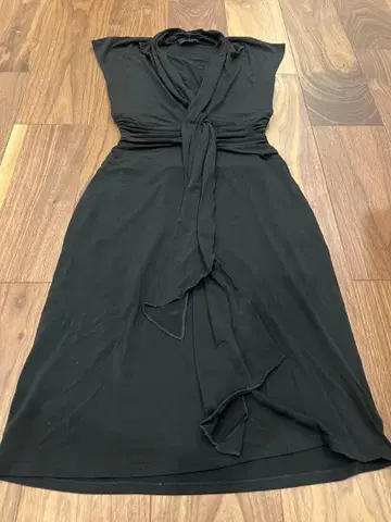 maxandcleo 블랙 슬리브리스 랩 드레스 XS