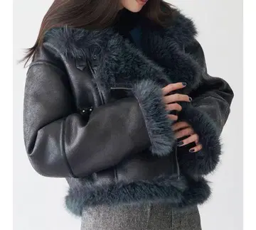 MURUA 무스탕 코트