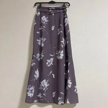 스나이델 더블 벨트 프린트 스커트