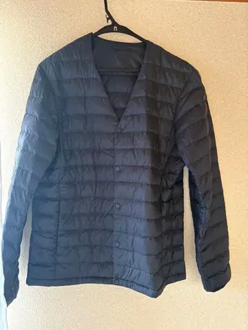 가격 인하 중 유니클로 울트라 라이트 다운 네이비 다운 자켓