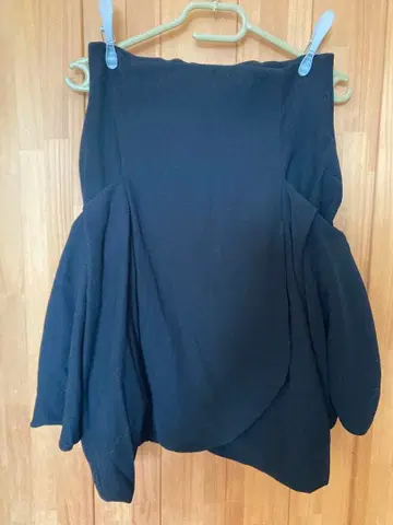 FOXEY NEW YORK 블랙 플레어 스커트 38