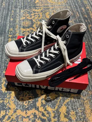 Converse 블랙 하이컷 스니커즈 스퀘어토