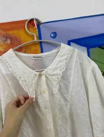 레이스 옷깃 화이트 반팔 셔츠*