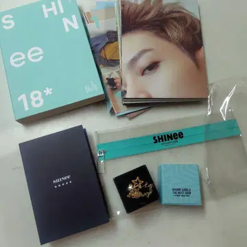 SHINee 시즌그리팅 2018 목걸이 내장자 혜택 키링 클리어 파우치