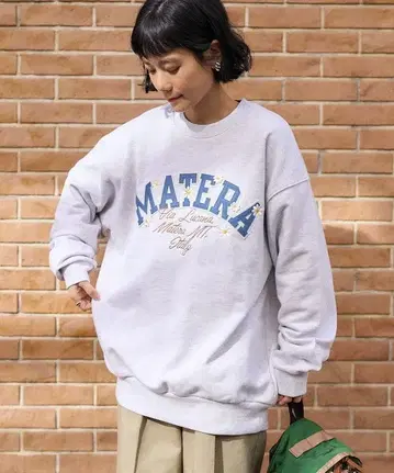 [ 미사용품 ] 프릭스스토어 와펜 로고 데이지 맨투맨