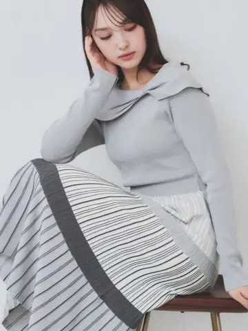 최종 가격 인하!! [ 택 포함 새상품 ] 인덱스 니트 원피스