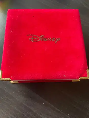 Disney 목걸이 세트 빨간색 박스 포함
