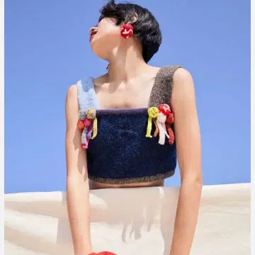 yanyan 야냔 니트 뷔스티에 울 베스트 블루 계열 장식 포함