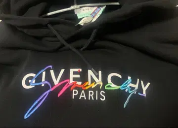 새상품급 지방시 레인보우 로고 후드티 S