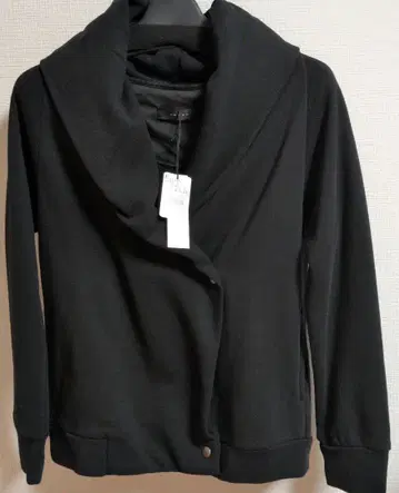 택 포함 새상품 스콧 클럽 라슈드 후드 부착 블랙 자켓