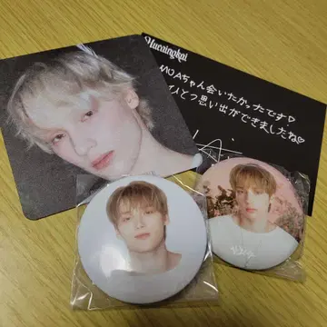 K-POP 아이돌 캔뱃지 2개 세트