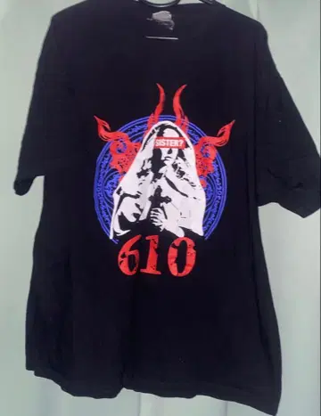 그래비티 릭토. T셔츠