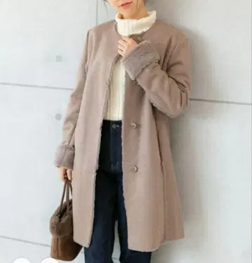 미사용 새상품 택 포함 프레페리 무스탕풍 롱 코트