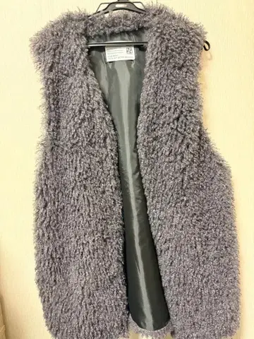 PASSIONE 파시오네 사이드 슬릿 테이프 푸들 퍼 베스트