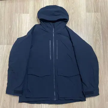 [ 새상품급 ] UNIQLO XL 블랙 하이브리드 다운 자켓 후드티