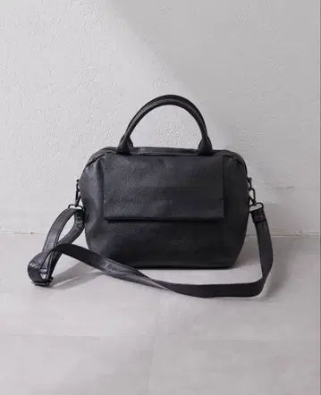 이아파피요네 2way 가죽 숄더백