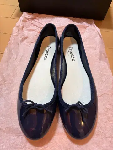Repetto 네이비 플랫 발레 슈즈