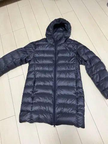 유니클로 울트라 라이트 다운 후디드 코트 M UNIQLO 후드