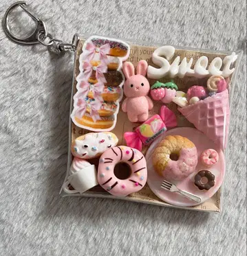 가챠 파우치 [ 핑크 토끼 도넛 크레이프 ]